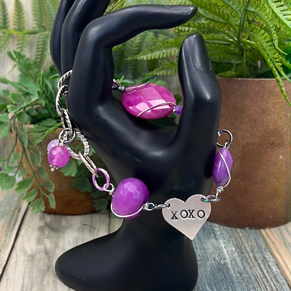 ⭐️Adorned Crown Artisan Assemblage dyed pink purple quartz xoxo heart bracelet